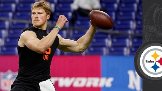 Payton leads busy day of visits taken in Downtown